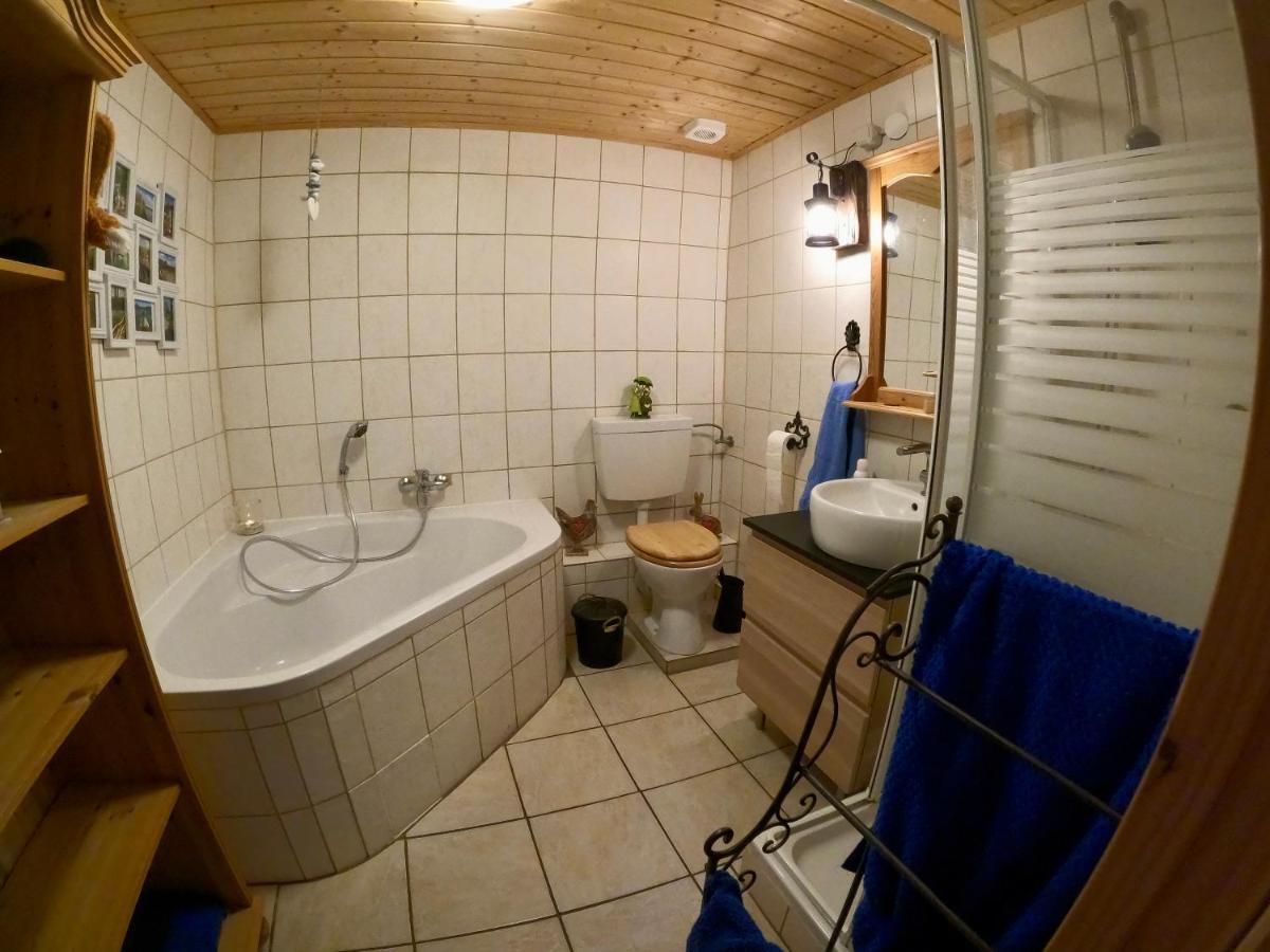 Pfaffensteghof Apartment Rickenbach  Bagian luar foto